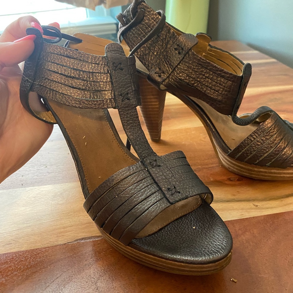 Nine West Strappy heels